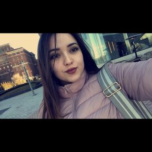 Meet your Posher, Erica